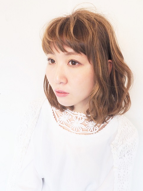 ハイトーンカラー ゆるふわミディ